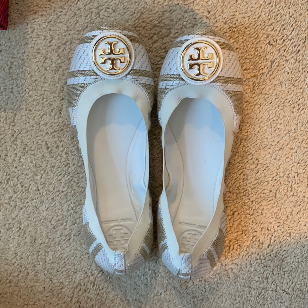 Oatmeal and White Tory Burch Flat